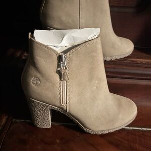 Timberland Tan Ankle Booties with Suede Finish and Textured Heel